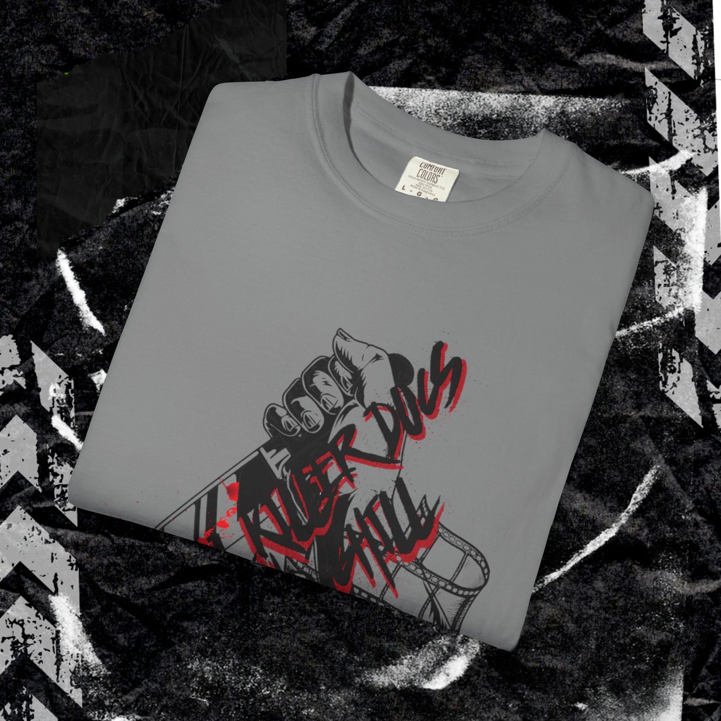 SERIAL KILLER DOCS AND CHILL - Unisex Garment-Dyed T-shirt.