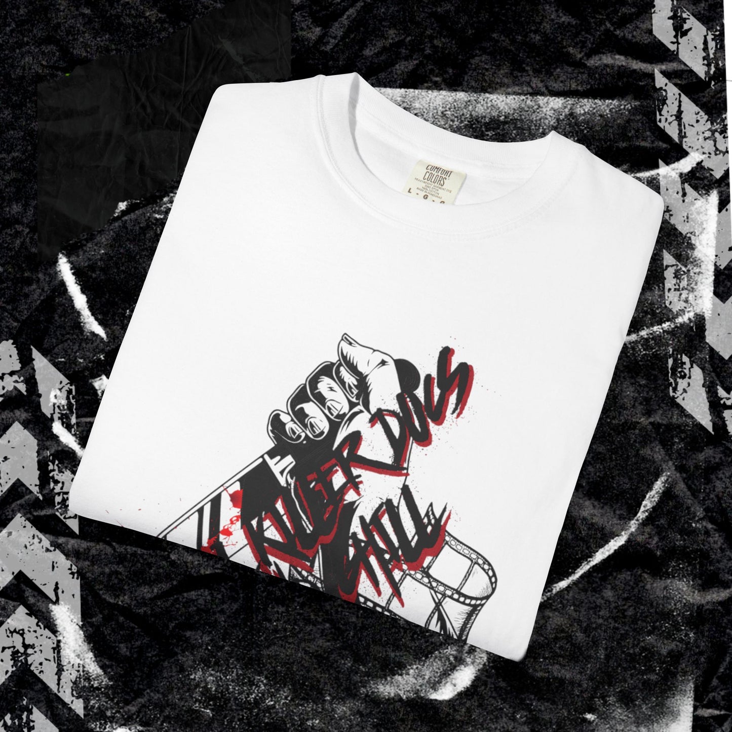 SERIAL KILLER DOCS AND CHILL - Unisex Garment-Dyed T-shirt.