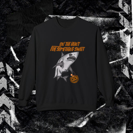 ON THE HUNT FOR SOMETHING SWEET - Unisex Midweight Softstyle Fleece Crewneck Sweatshirt